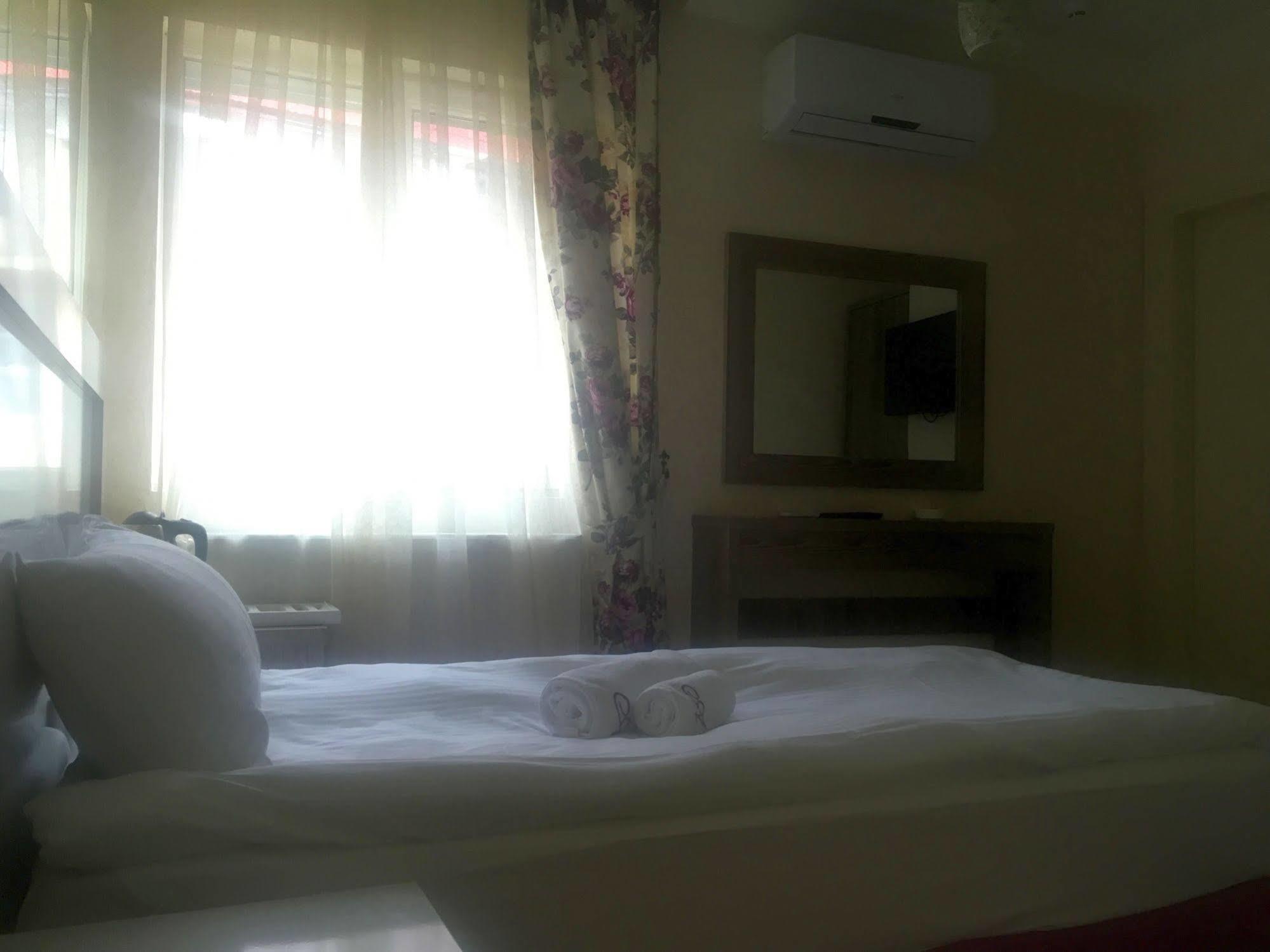 Adjara Boutique Hotel Batumi Exterior photo