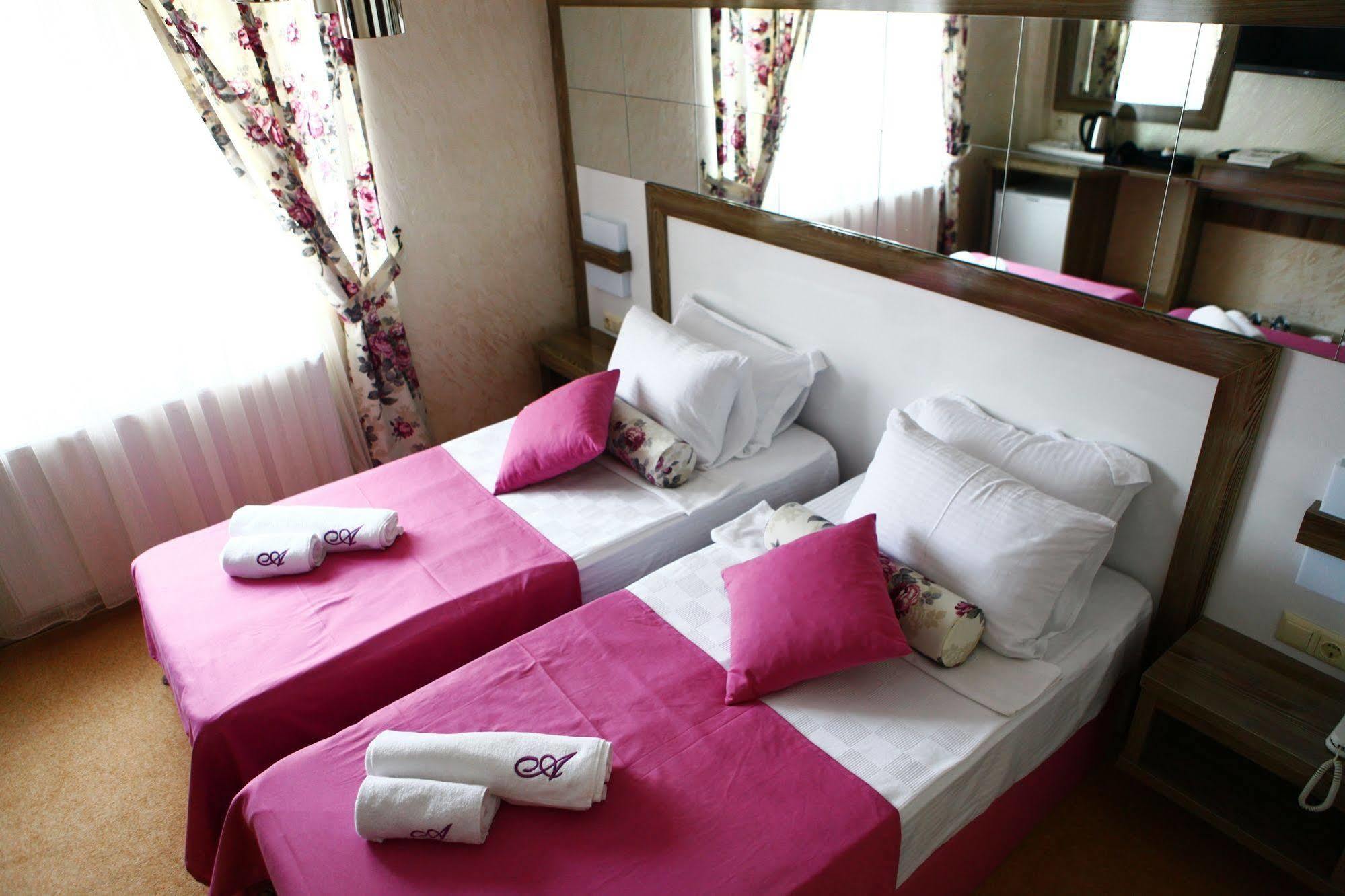 Adjara Boutique Hotel Batumi Exterior photo